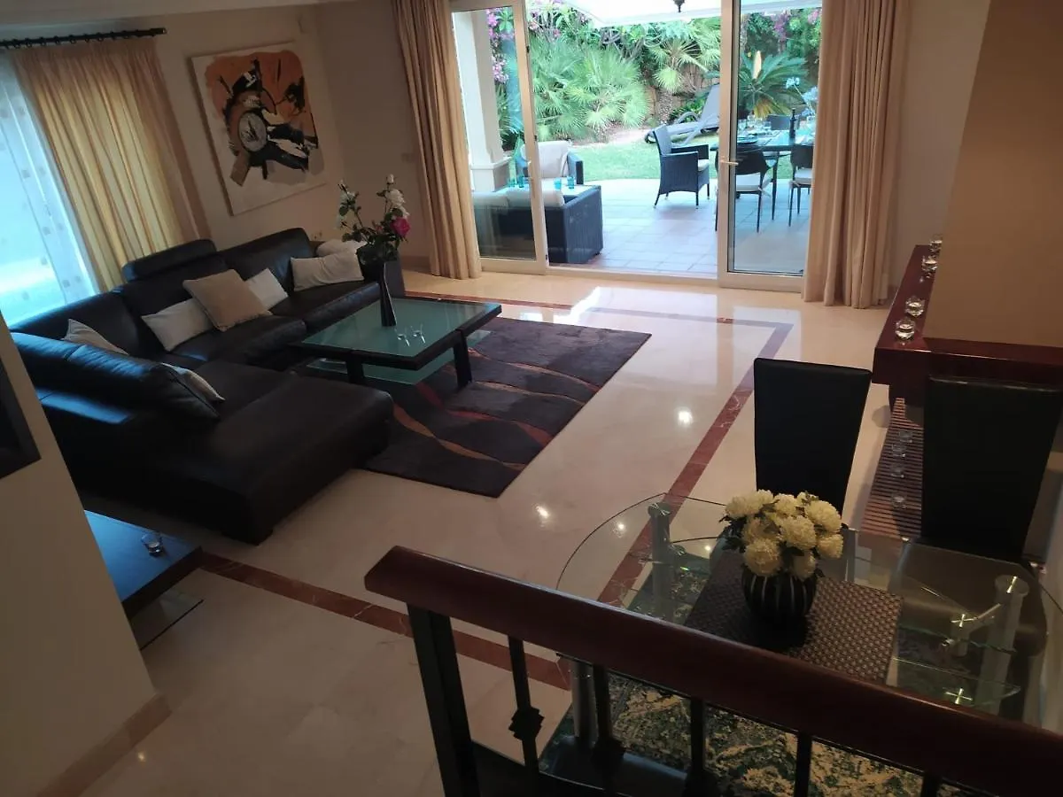 Villa Riviera Con Piscina Privada Junto Al Campo De Golf Sitio de Calahonda Spain